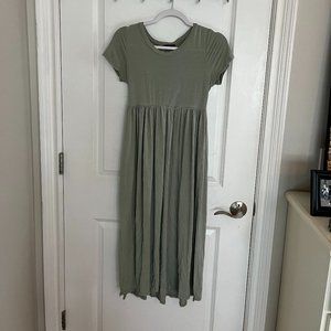 Green Casual Midi Dress with Slits on both sides